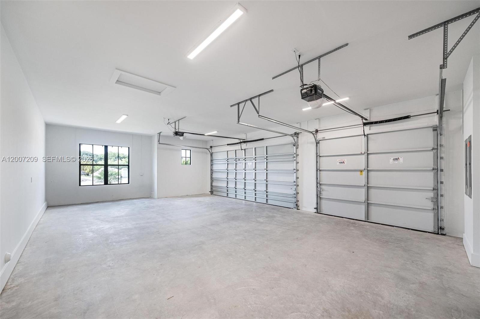 11900 SW 14th Pl, Davie FL 33325