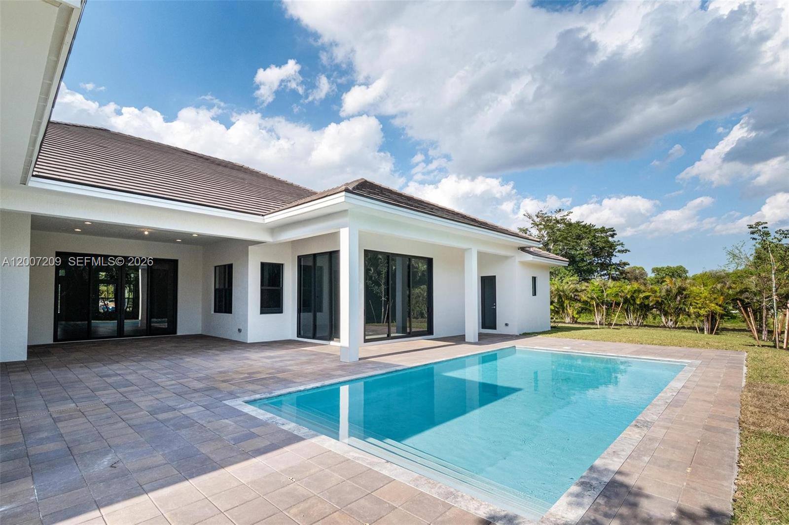11900 SW 14th Pl, Davie FL 33325