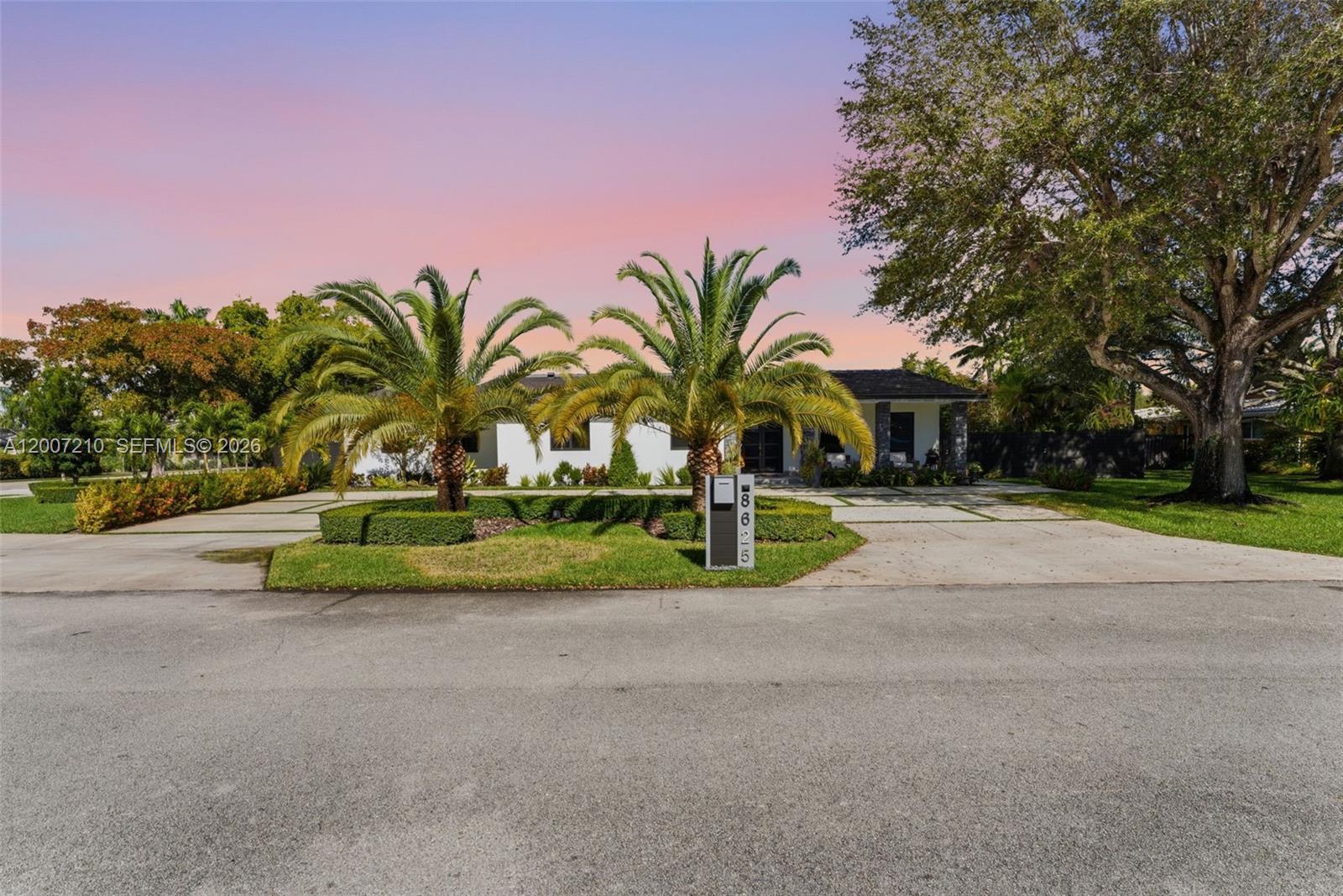 8625 SW 147th St, Palmetto Bay FL 33158