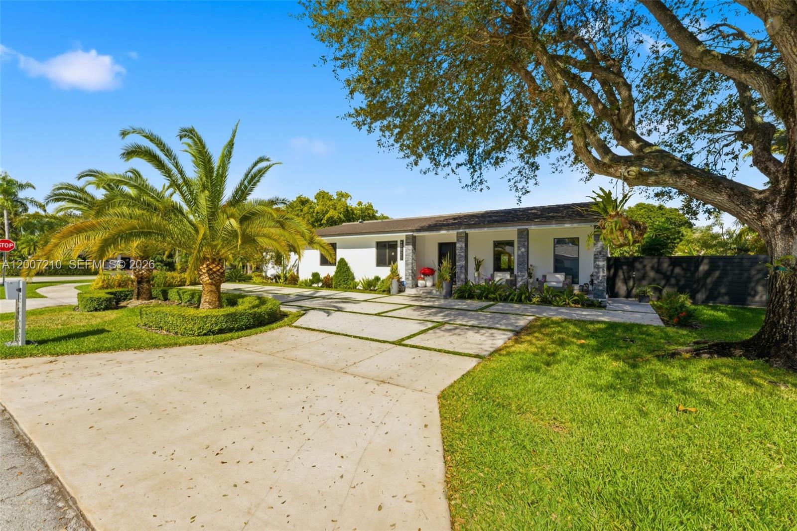 8625 SW 147th St, Palmetto Bay FL 33158