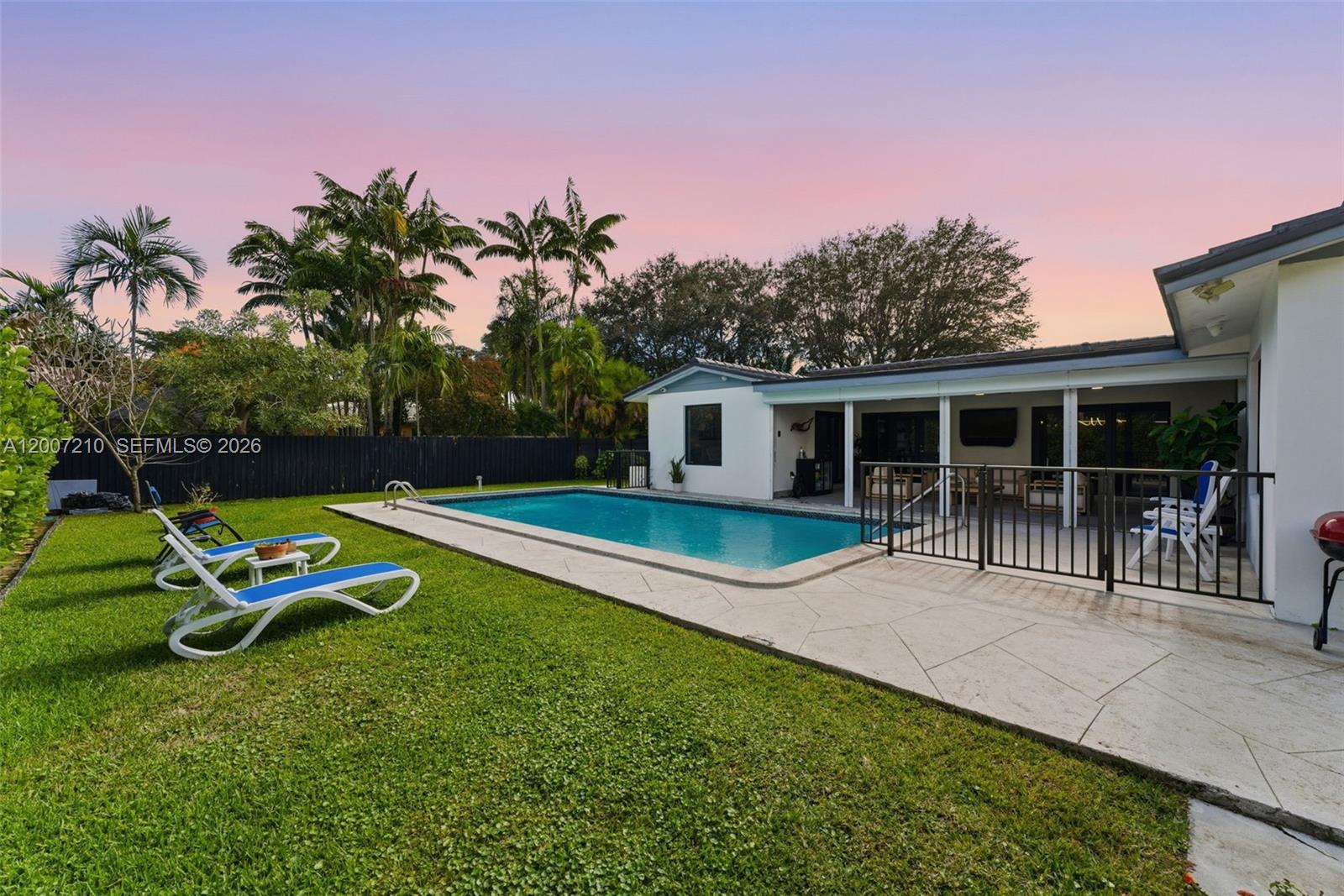 8625 SW 147th St, Palmetto Bay FL 33158