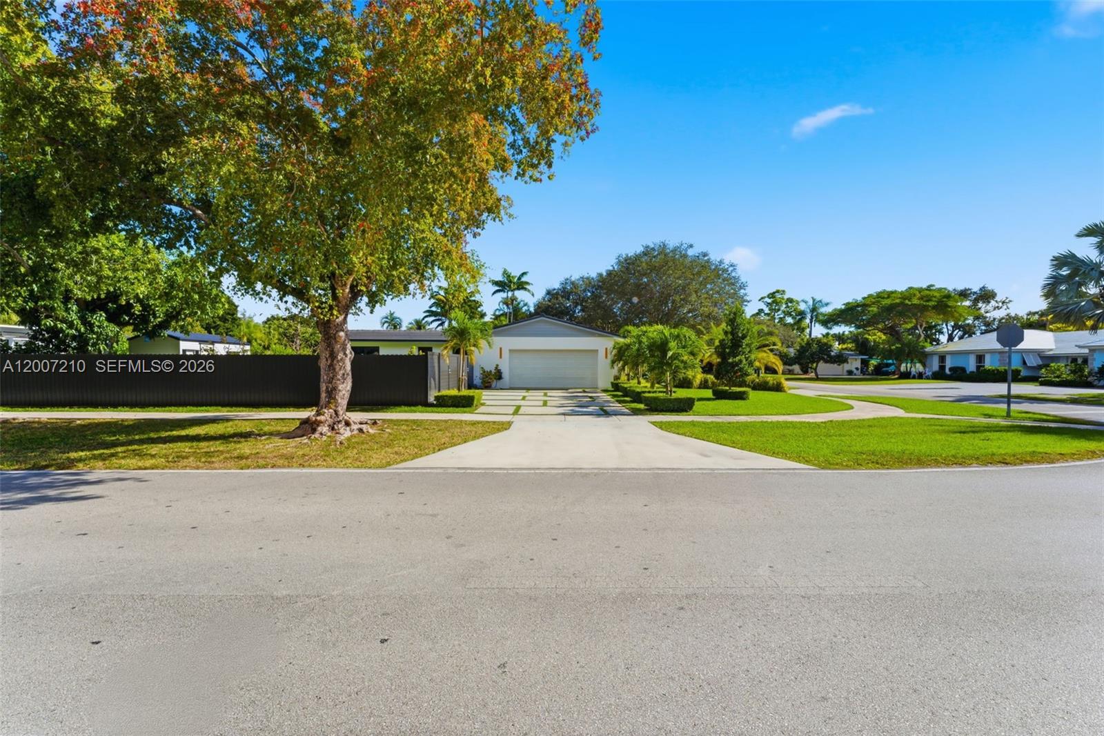 8625 SW 147th St, Palmetto Bay FL 33158