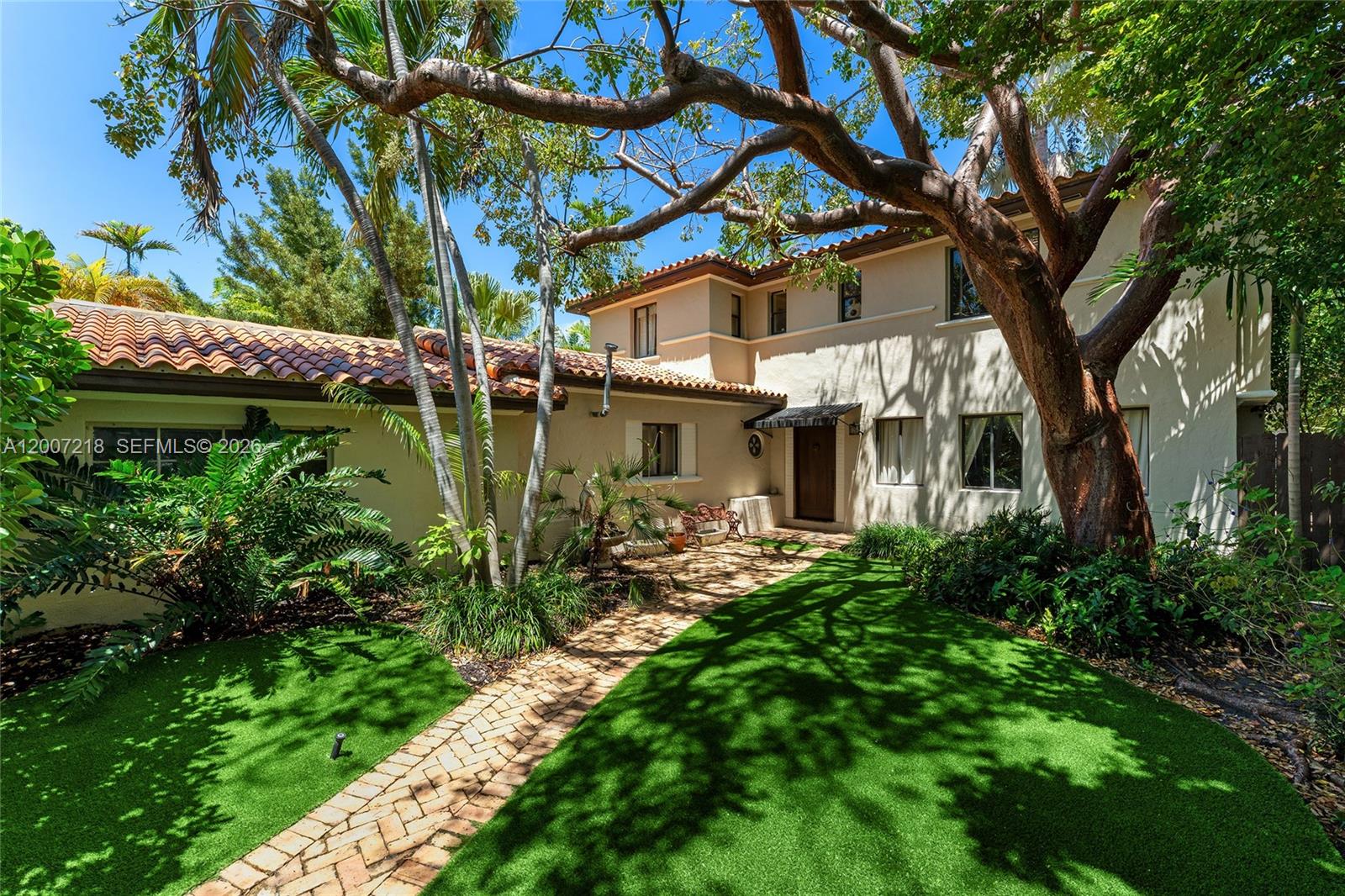 6121 La Gorce Dr, Miami Beach FL 33140