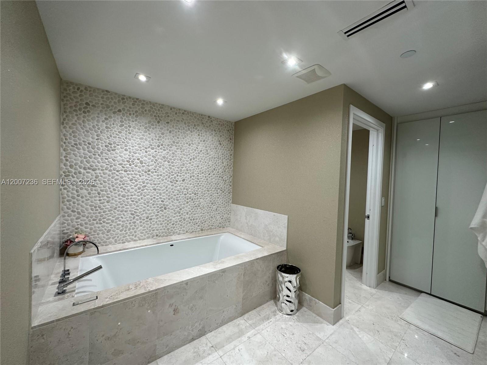 17121 Collins Ave #4006, Sunny Isles Beach FL 33160