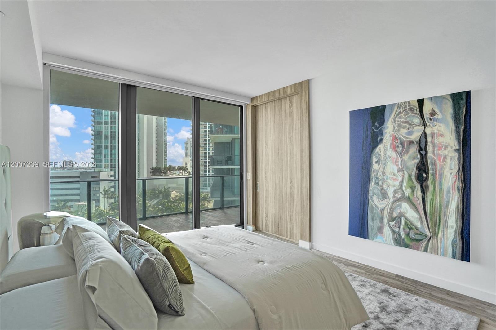 650 NE 32nd St #1001, Miami FL 33137