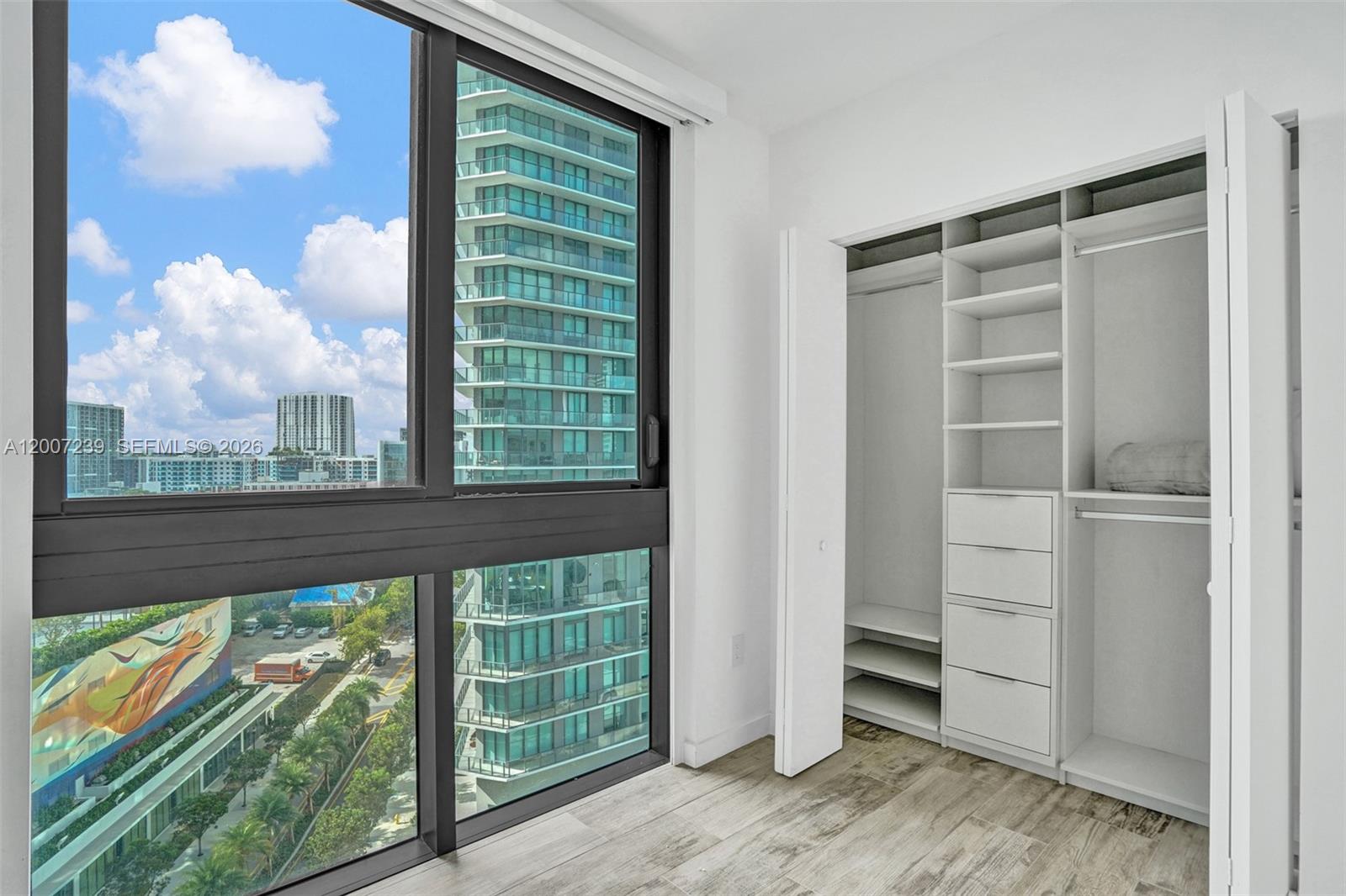 650 NE 32nd St #1001, Miami FL 33137