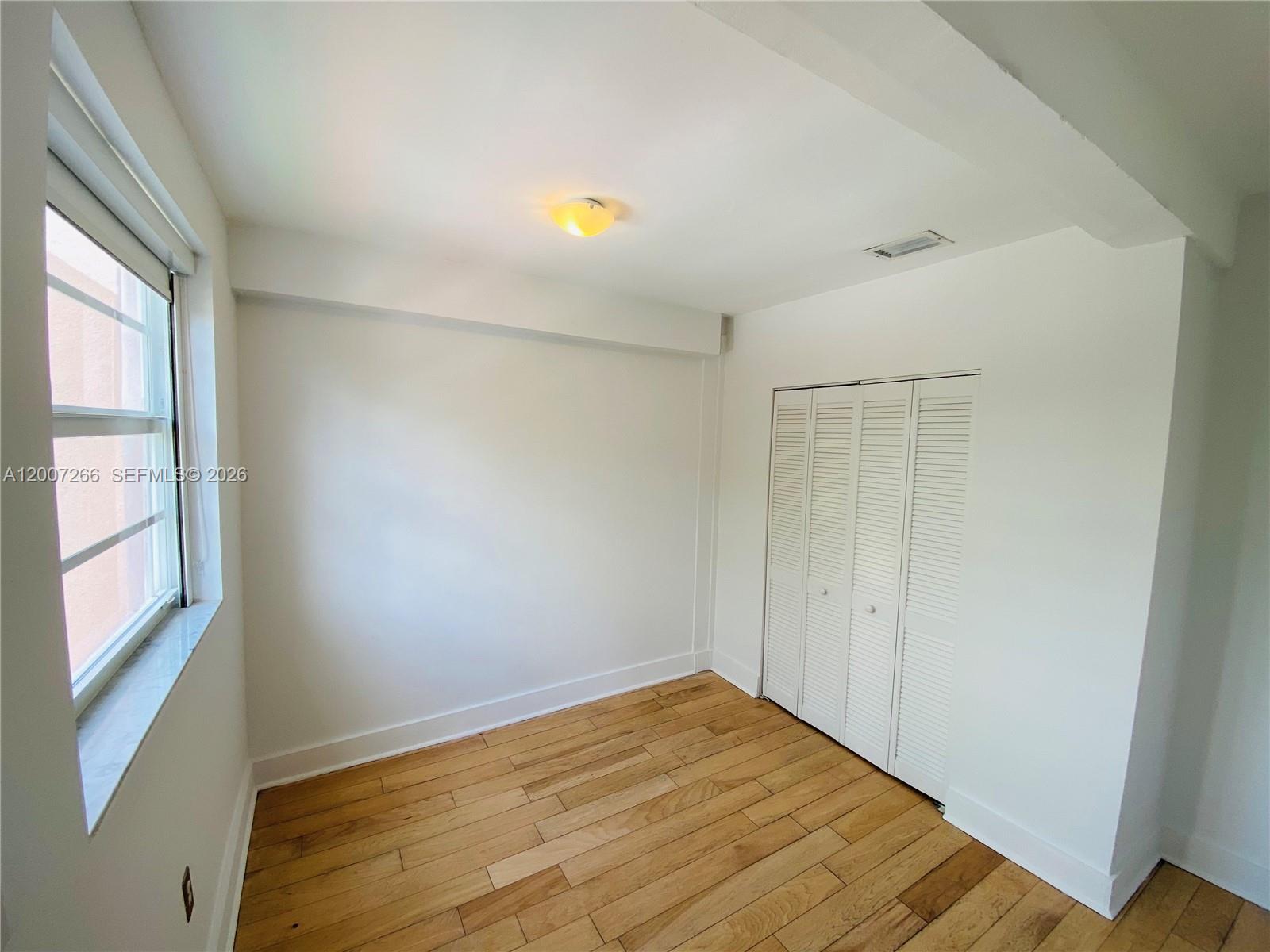 6881 Bay Dr #11, Miami Beach FL 33141