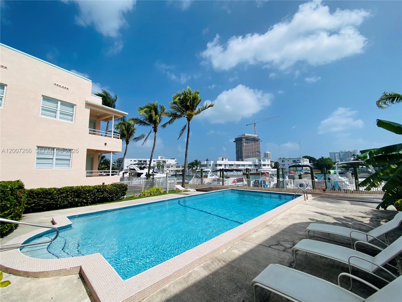 6881 Bay Dr #11, Miami Beach FL 33141