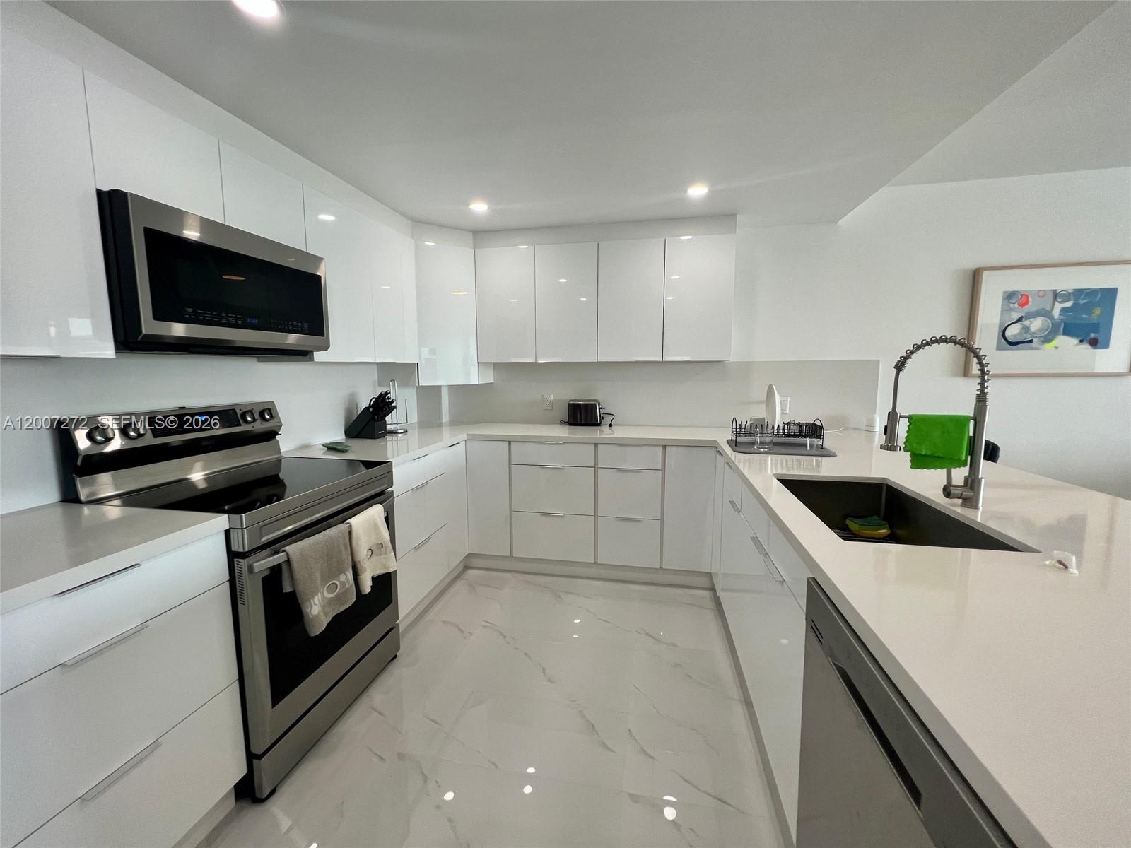 155 Ocean Lane Dr #1011, Key Biscayne FL 33149