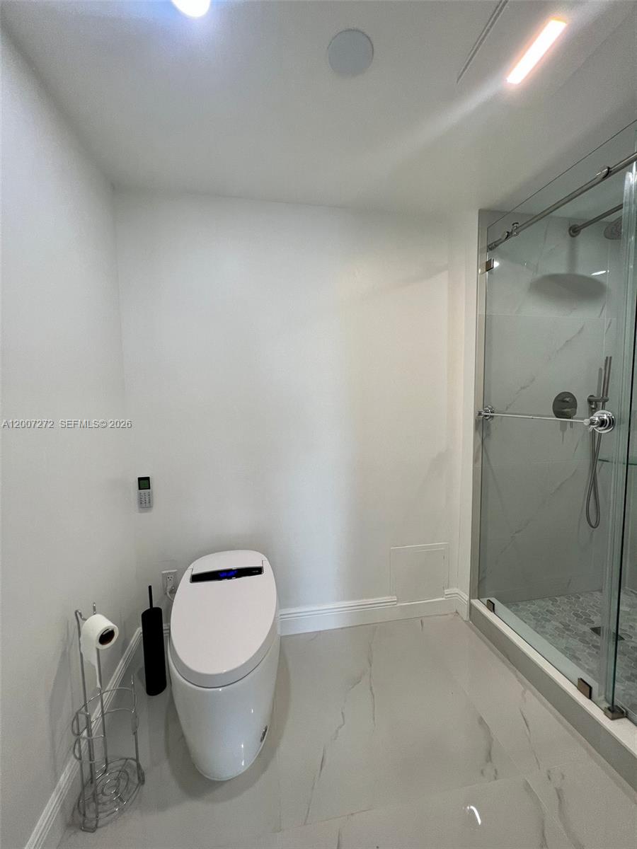 155 Ocean Lane Dr #1011, Key Biscayne FL 33149
