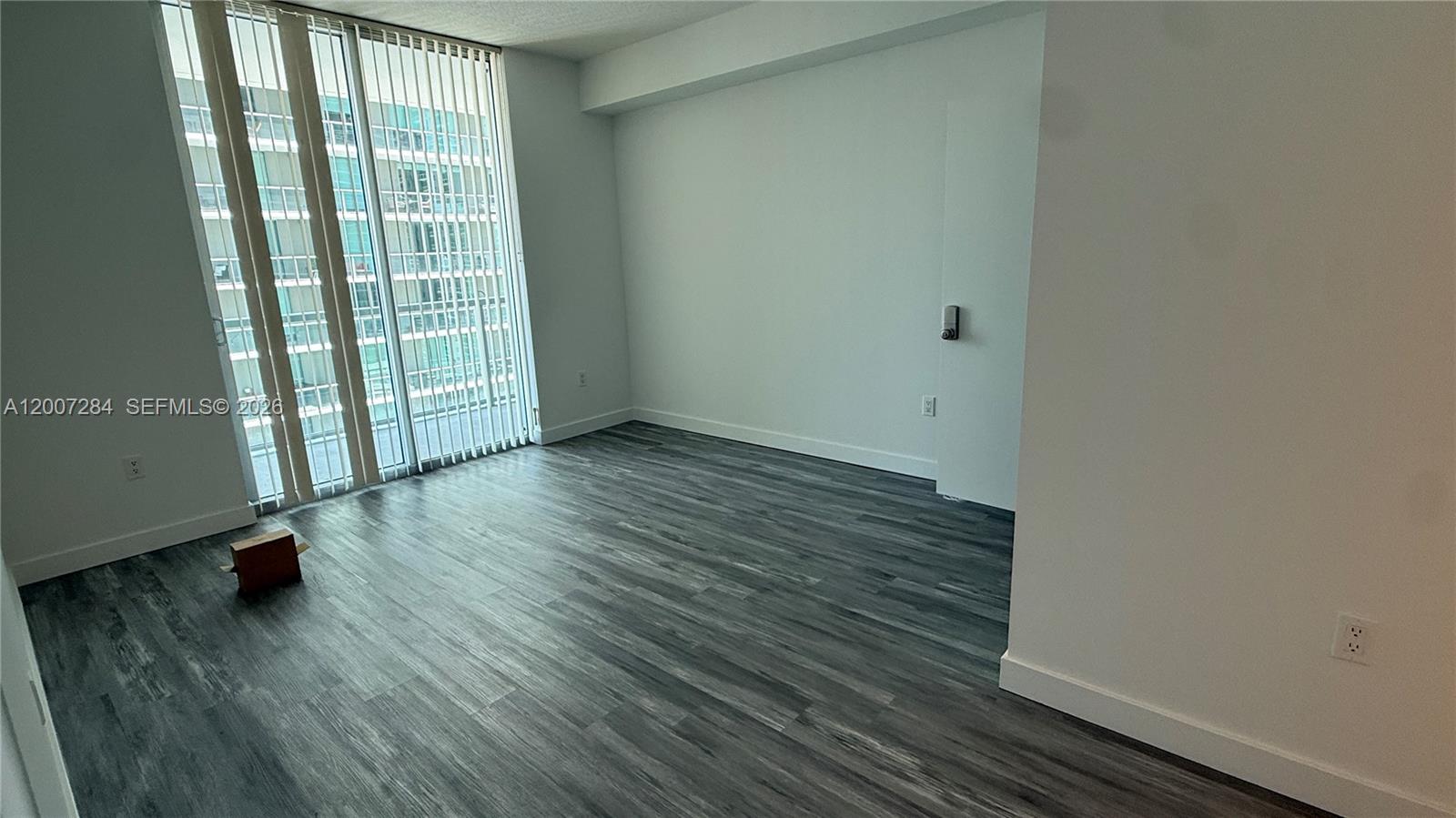 79 SW 12th St #2509-S, Miami FL 33130