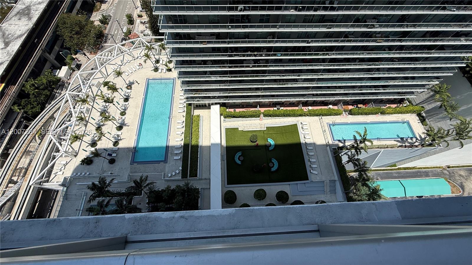 79 SW 12th St #2509-S, Miami FL 33130