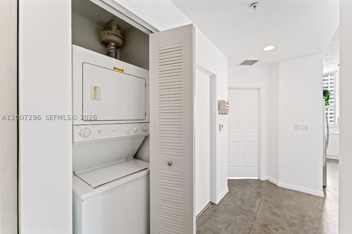 133 NE 2nd Ave #1112, Miami FL 33132