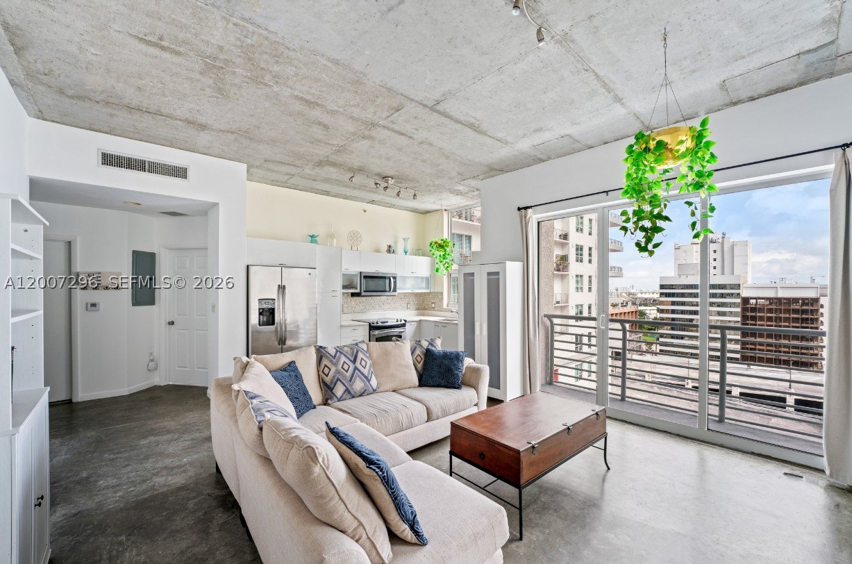 133 NE 2nd Ave #1112, Miami FL 33132