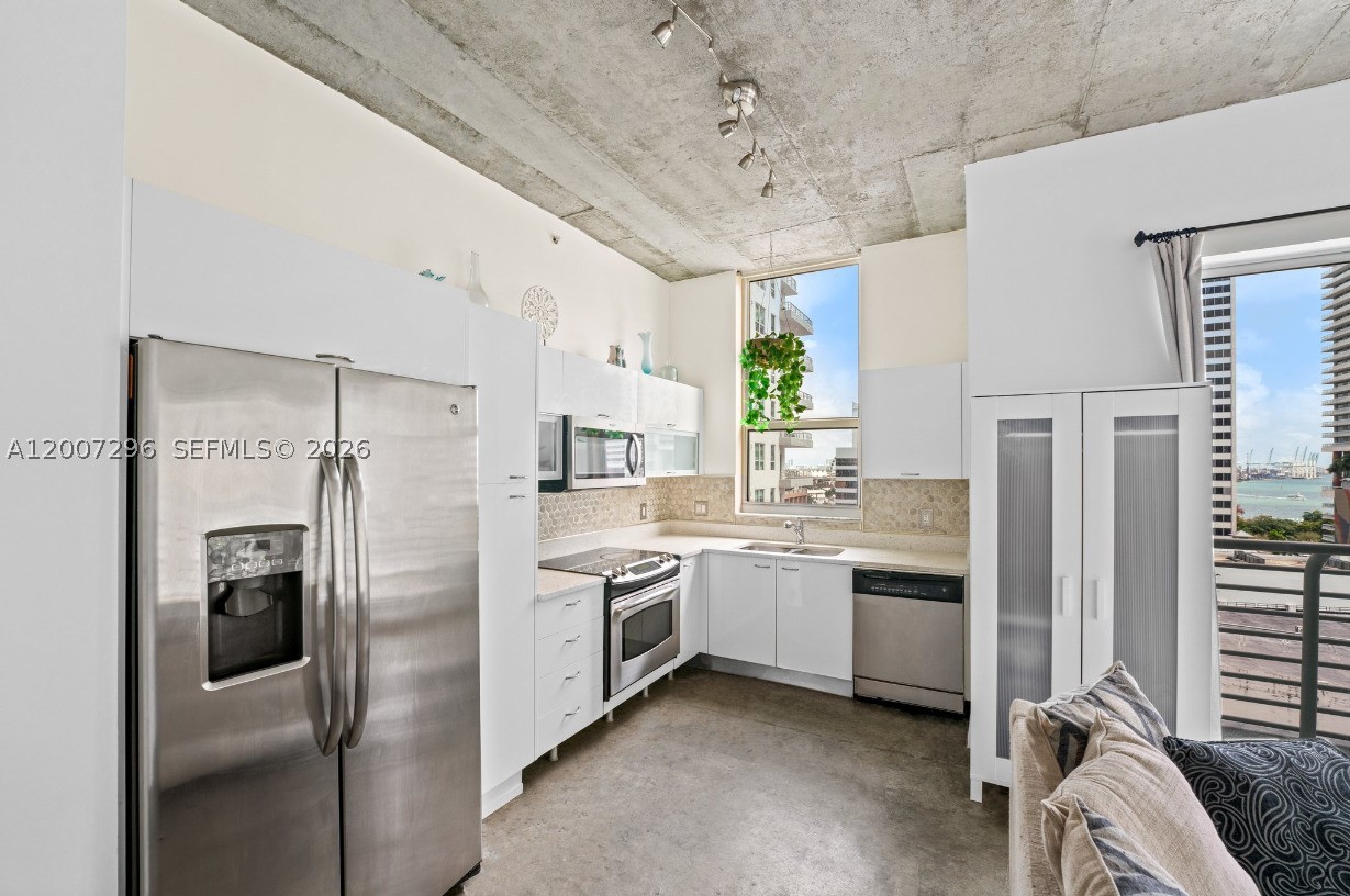 133 NE 2nd Ave #1112, Miami FL 33132