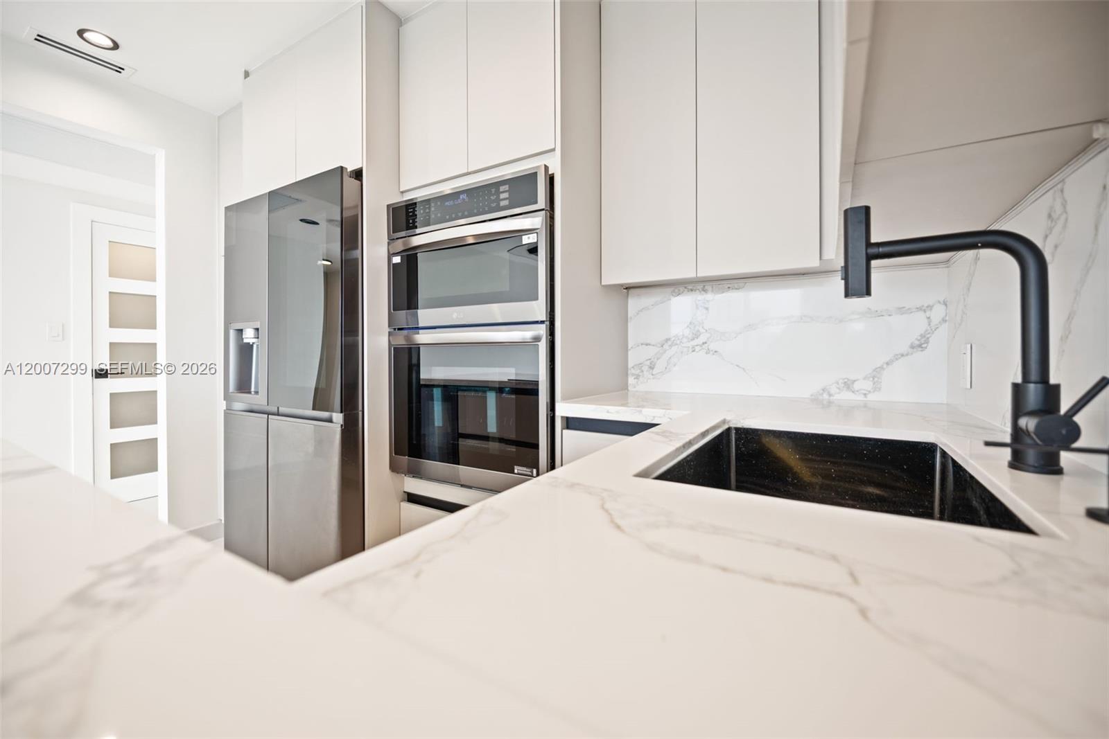 20 Island Ave #1016, Miami Beach FL 33139