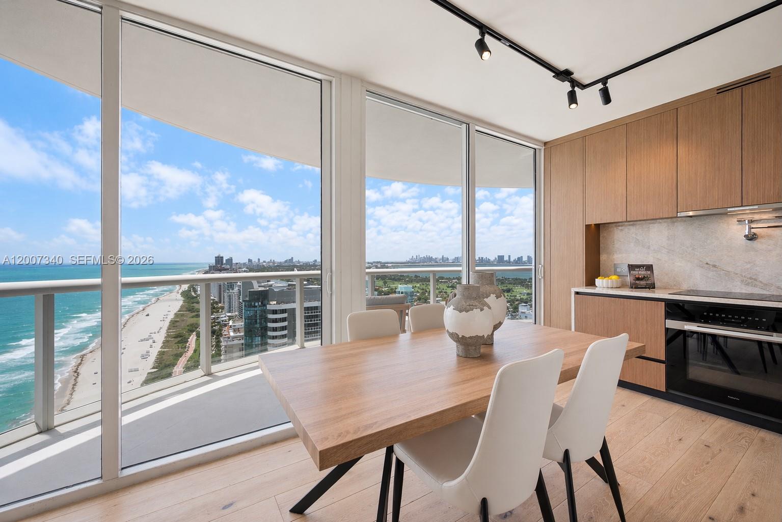 6365 Collins Ave #3904, Miami Beach FL 33141