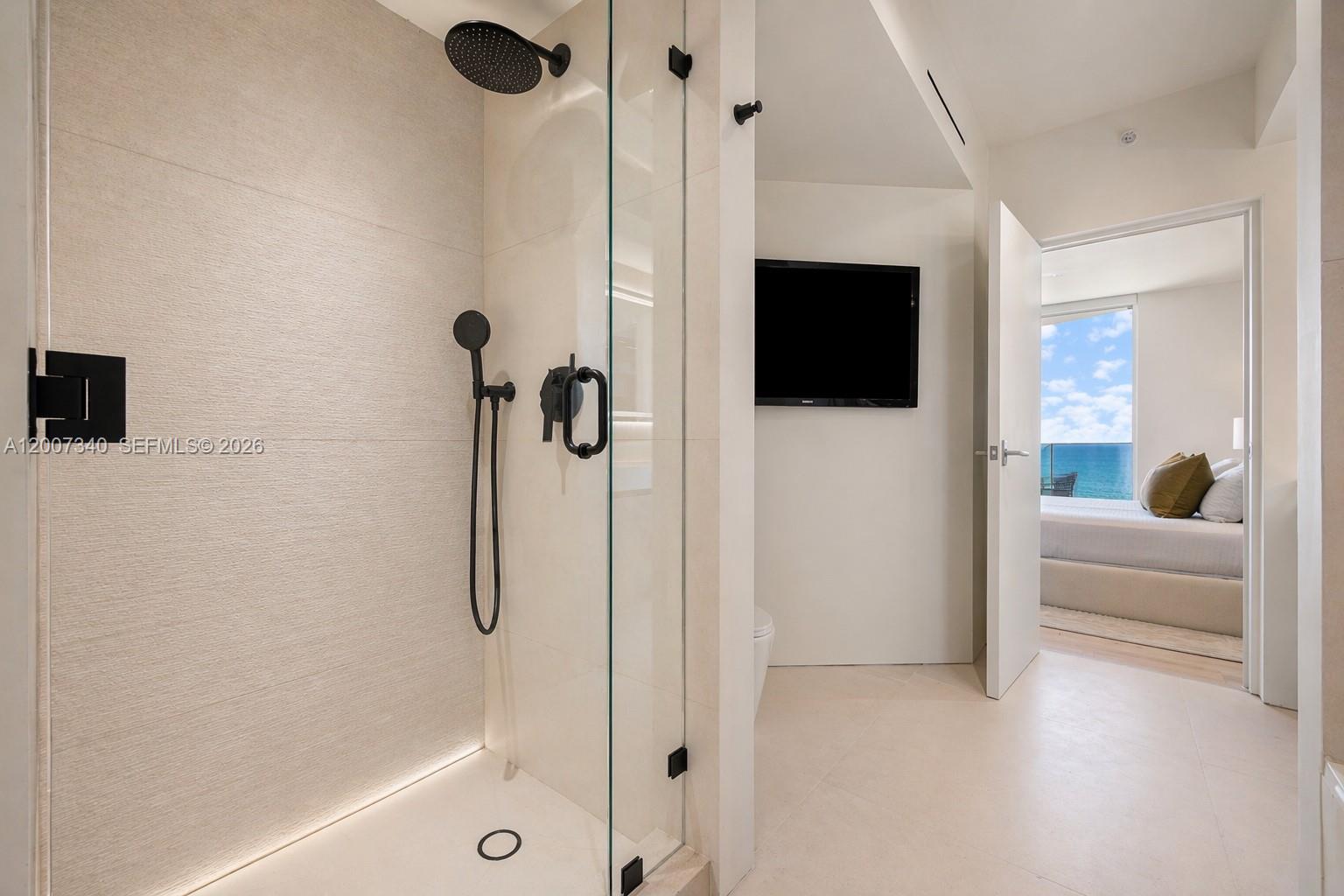 6365 Collins Ave #3904, Miami Beach FL 33141