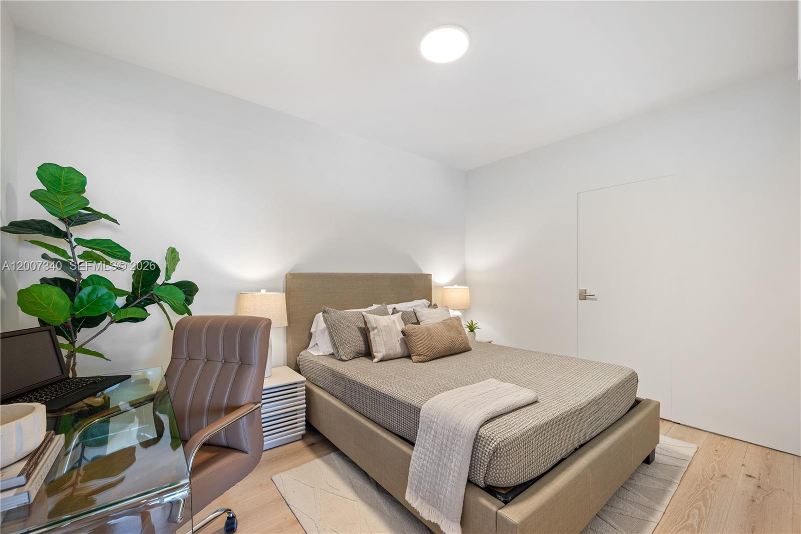 6365 Collins Ave #3904, Miami Beach FL 33141