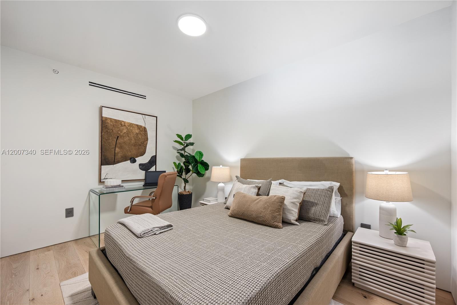 6365 Collins Ave #3904, Miami Beach FL 33141
