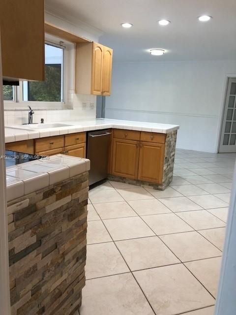 7090 SW 62nd St #0, Miami FL 33143