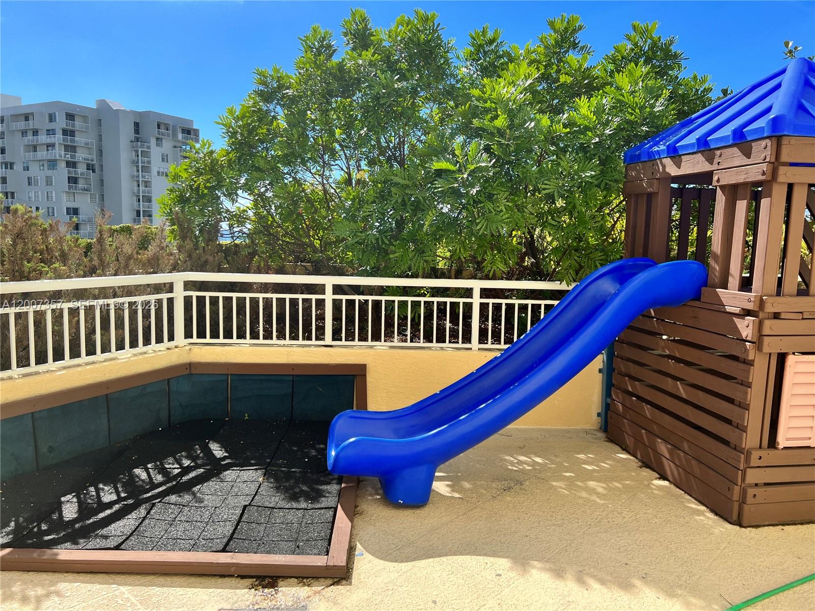 2475 Brickell Ave #2207, Miami FL 33129