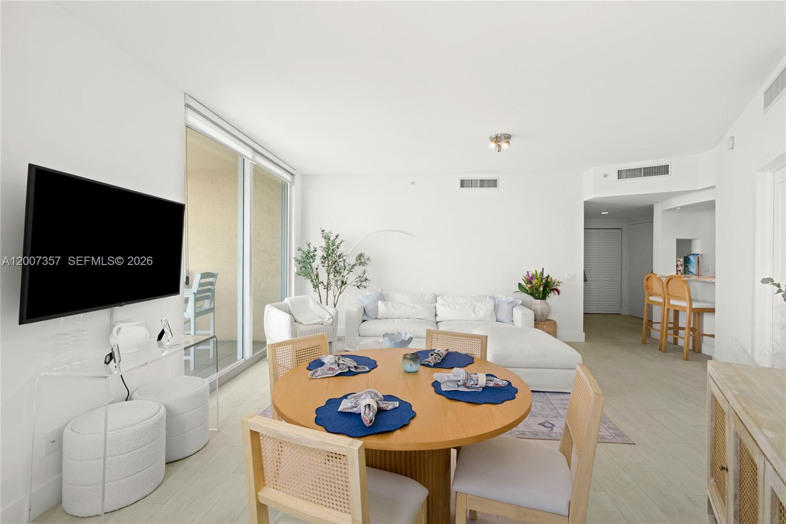 2475 Brickell Ave #2207, Miami FL 33129