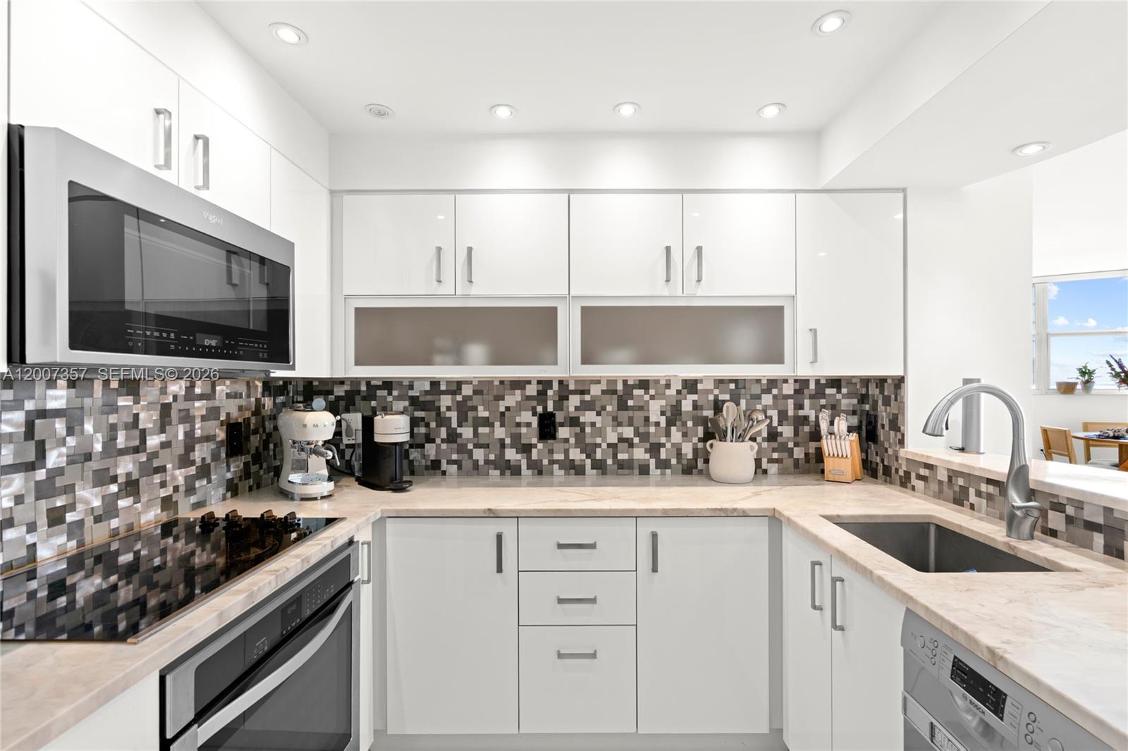 2475 Brickell Ave #2207, Miami FL 33129