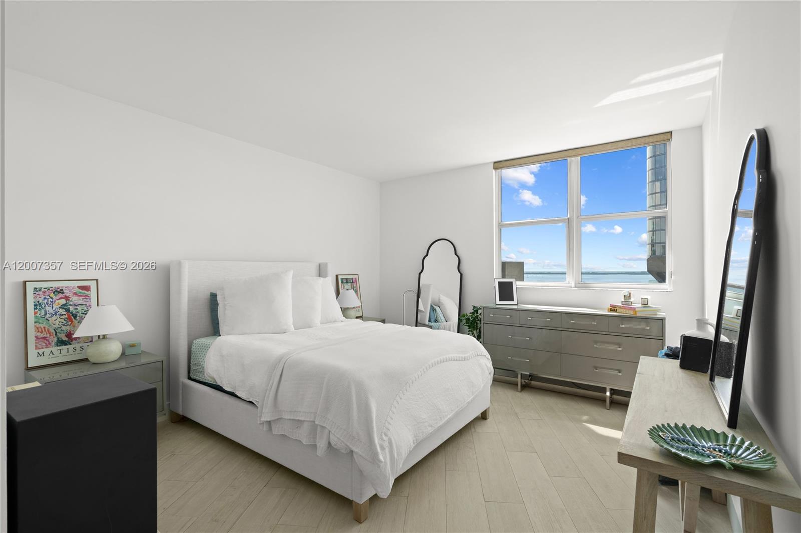 2475 Brickell Ave #2207, Miami FL 33129