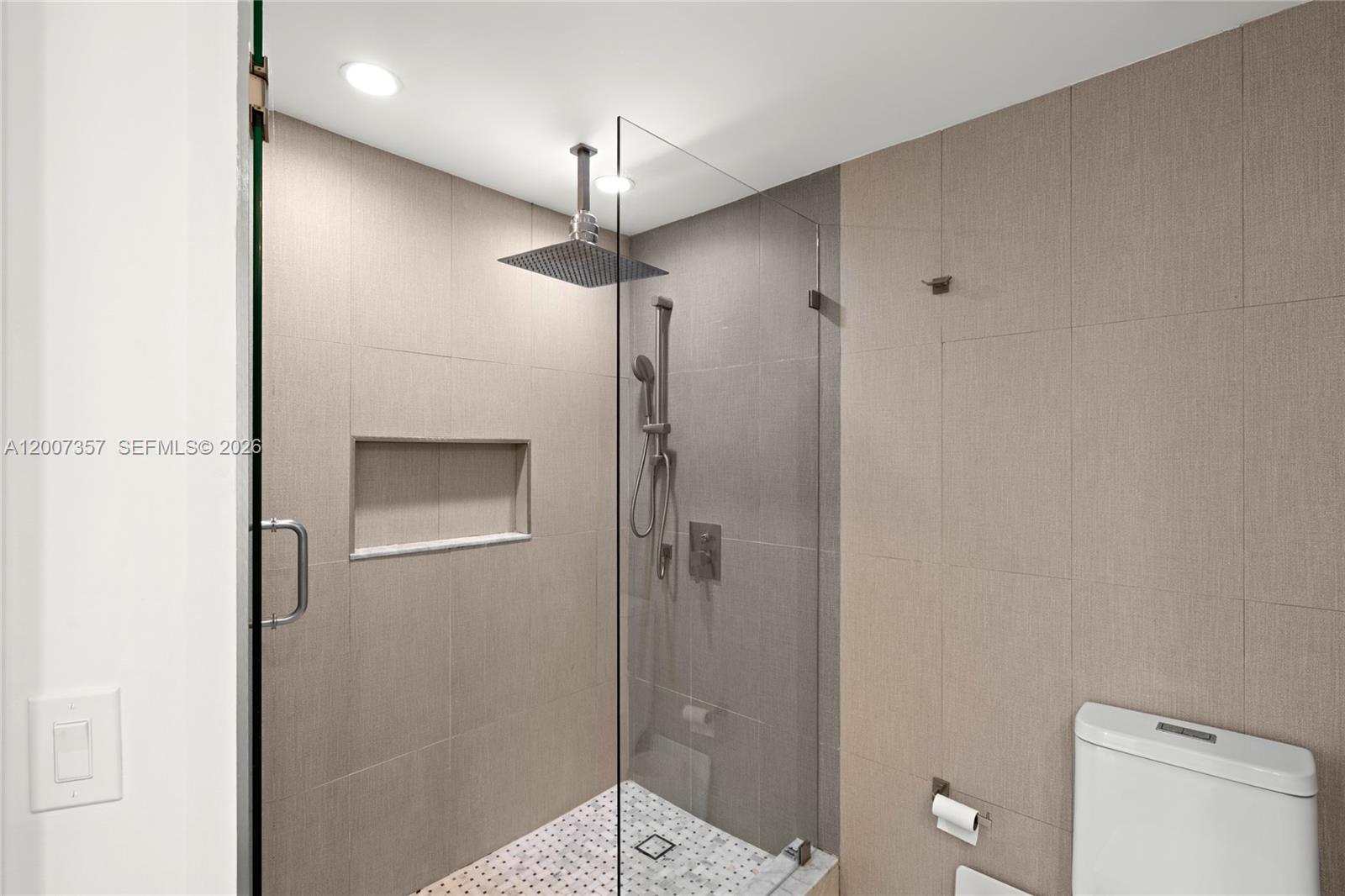 2475 Brickell Ave #2207, Miami FL 33129