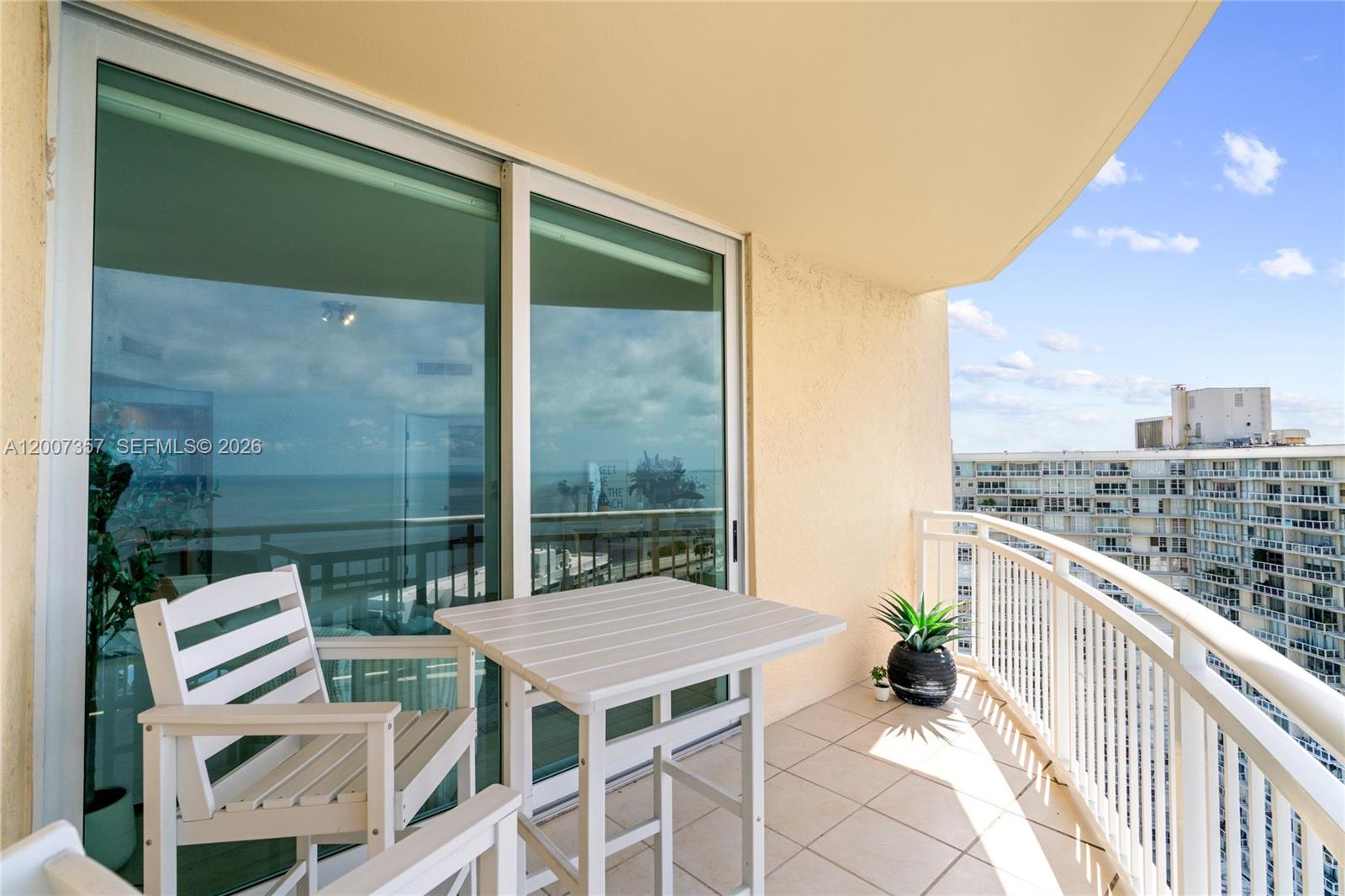 2475 Brickell Ave #2207, Miami FL 33129