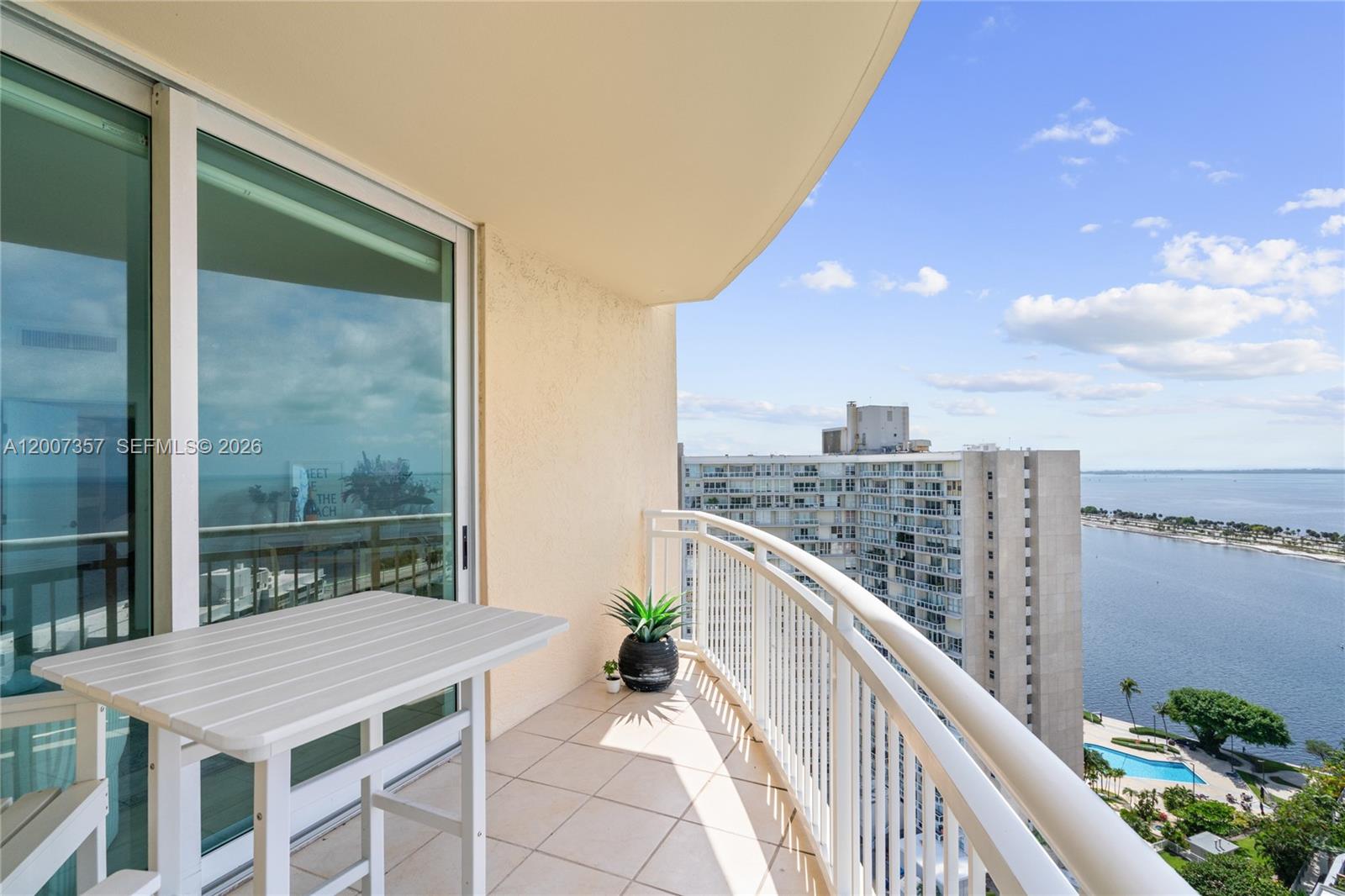 2475 Brickell Ave #2207, Miami FL 33129
