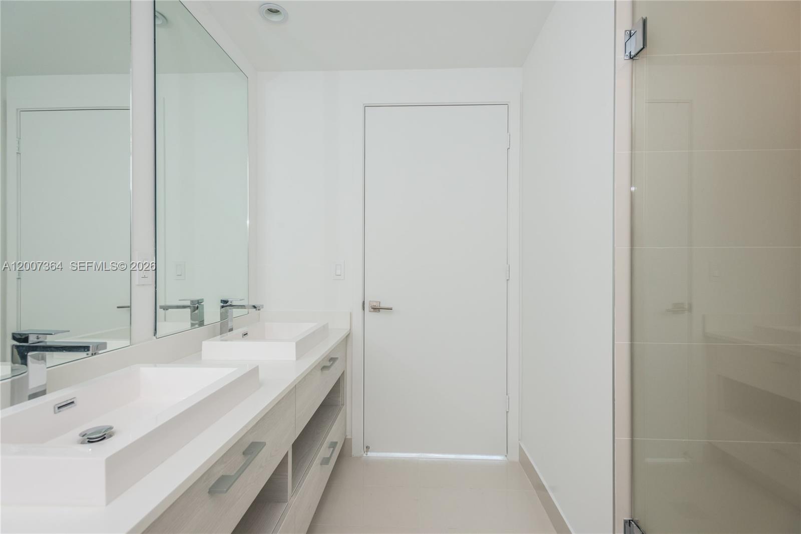55 SW 9 St #3606, Miami FL 33129