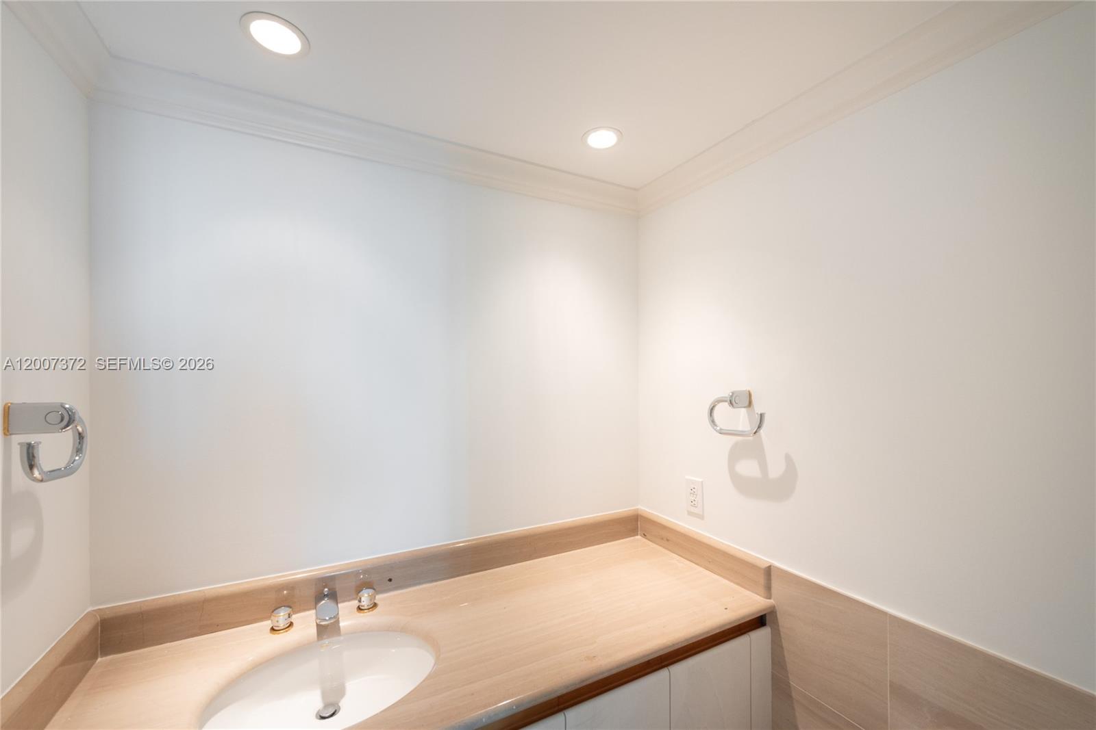 1643 Brickell Ave #1103, Miami FL 33129