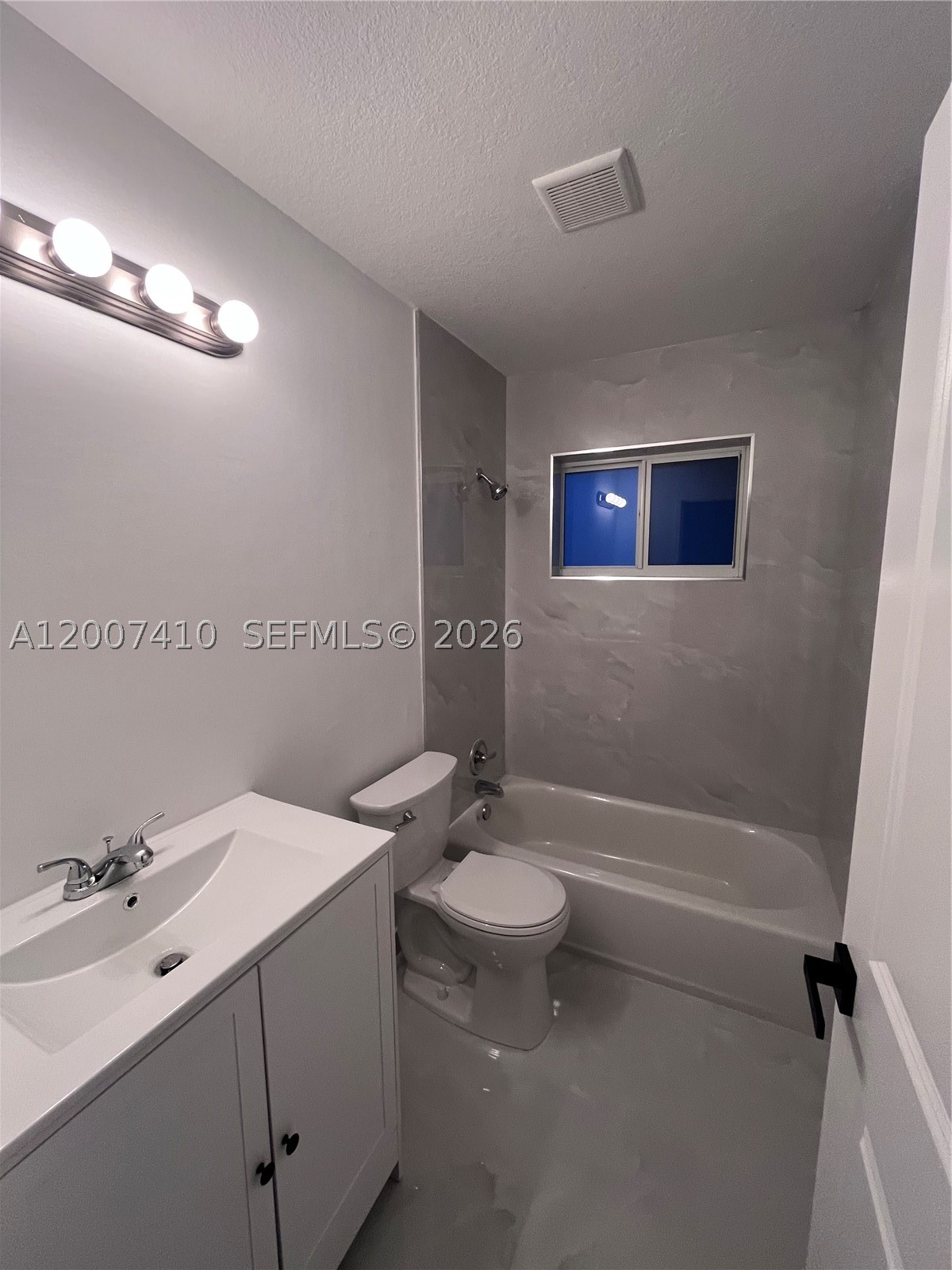 10058 SW 156th Ct, Miami FL 33196