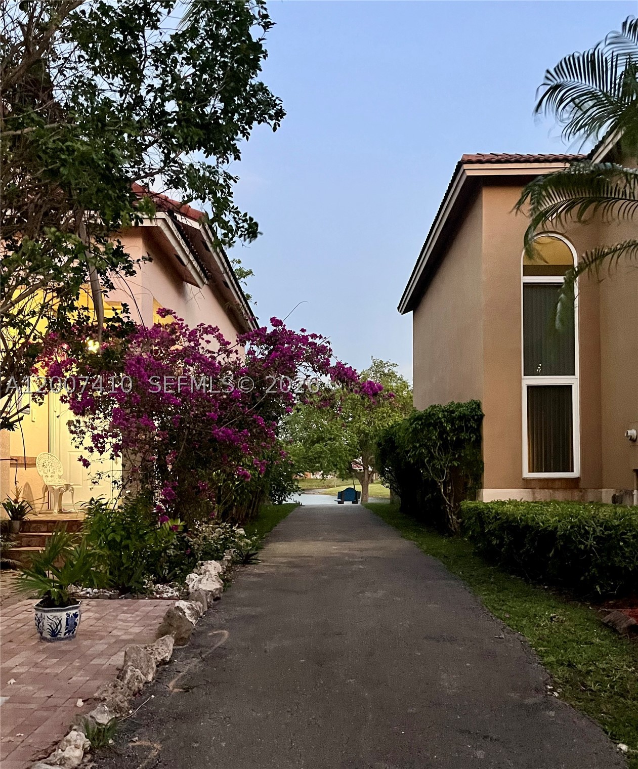 10058 SW 156th Ct, Miami FL 33196