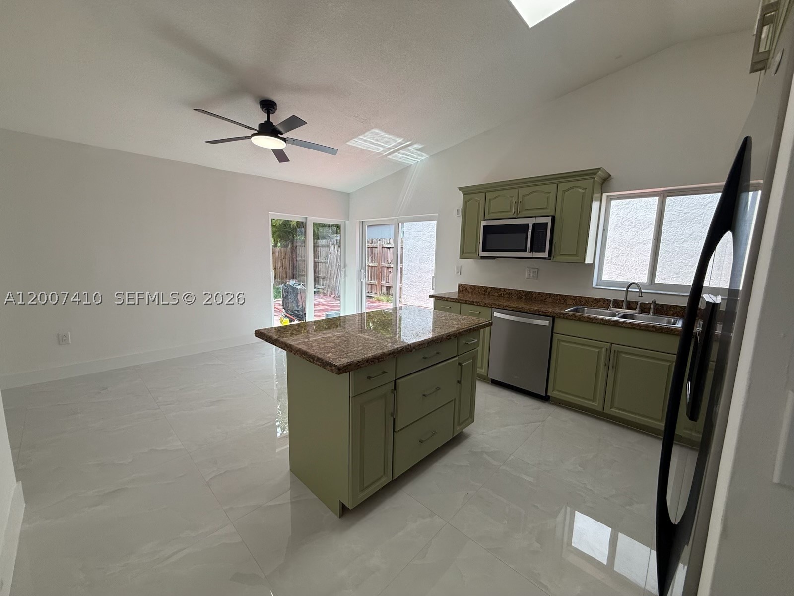 10058 SW 156th Ct, Miami FL 33196