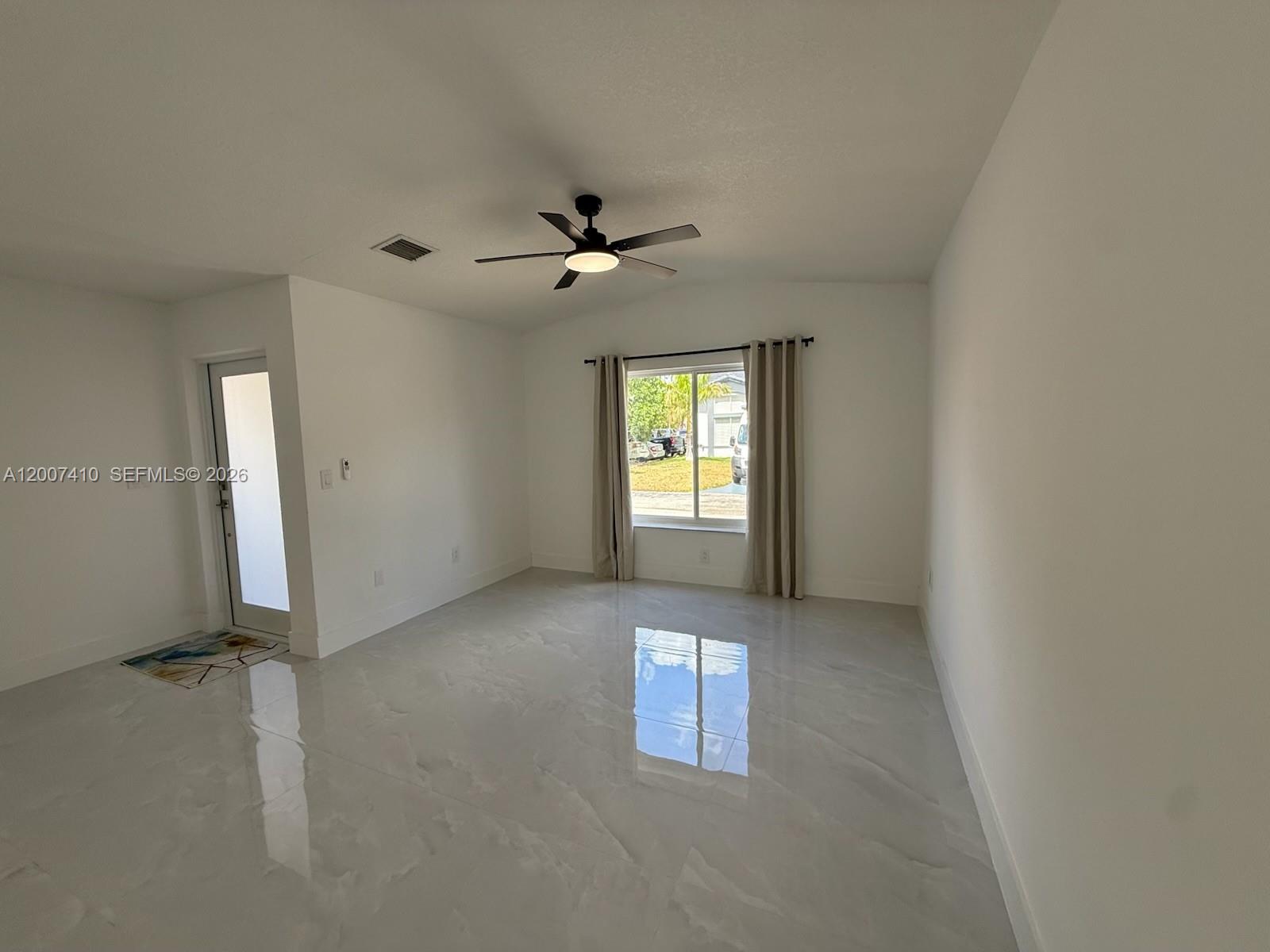 10058 SW 156th Ct, Miami FL 33196