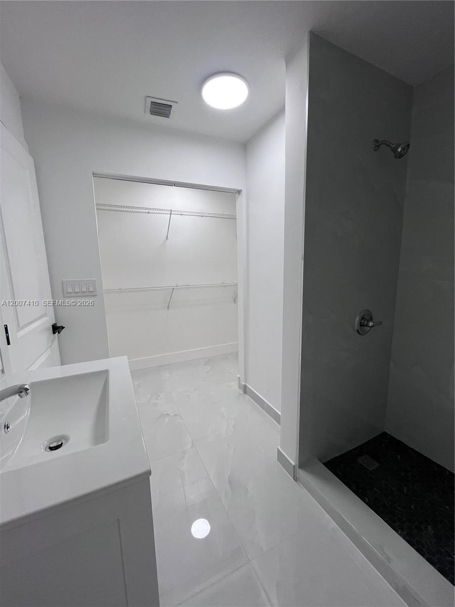 10058 SW 156th Ct, Miami FL 33196