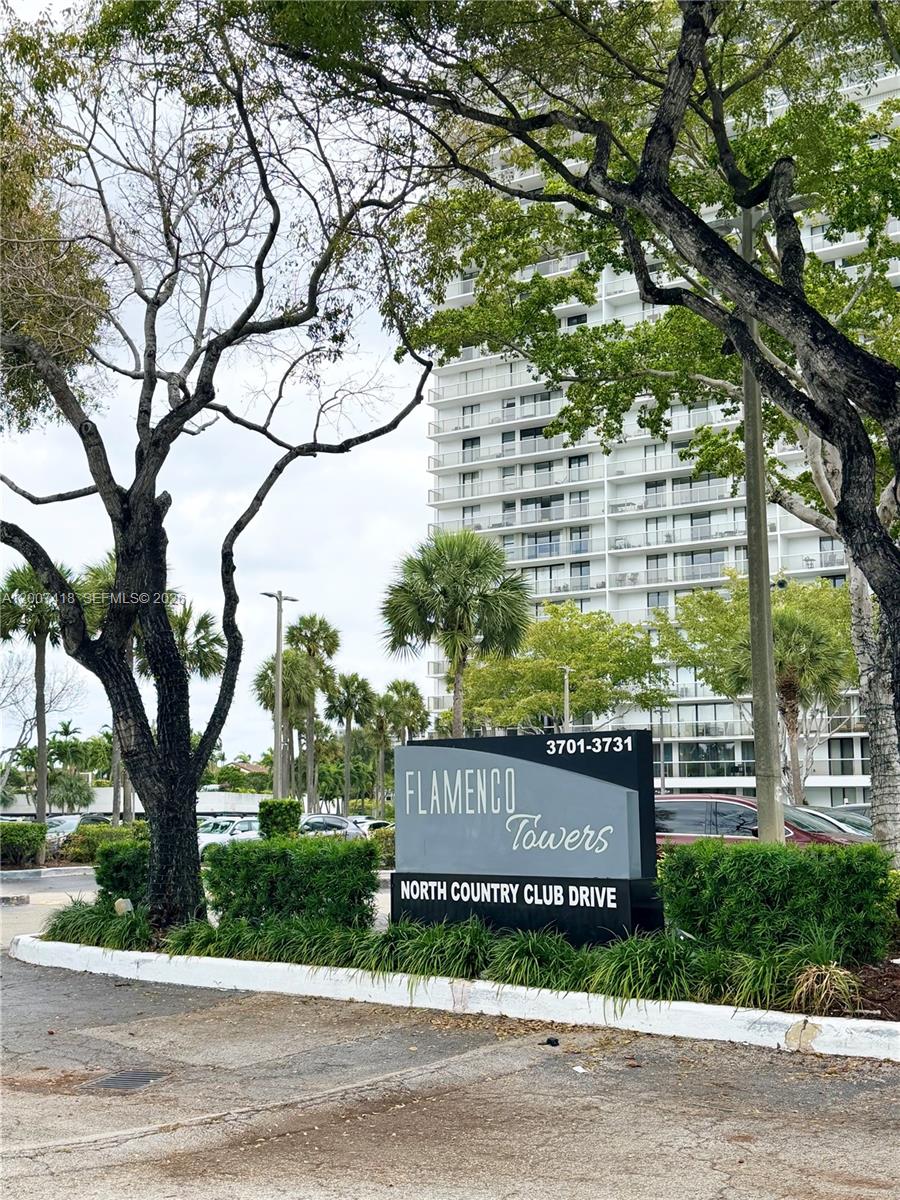 3701 N Country Club Dr #607, Aventura FL 33180