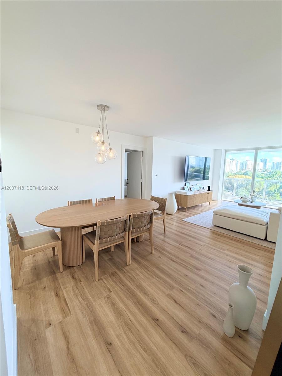 3701 N Country Club Dr #607, Aventura FL 33180
