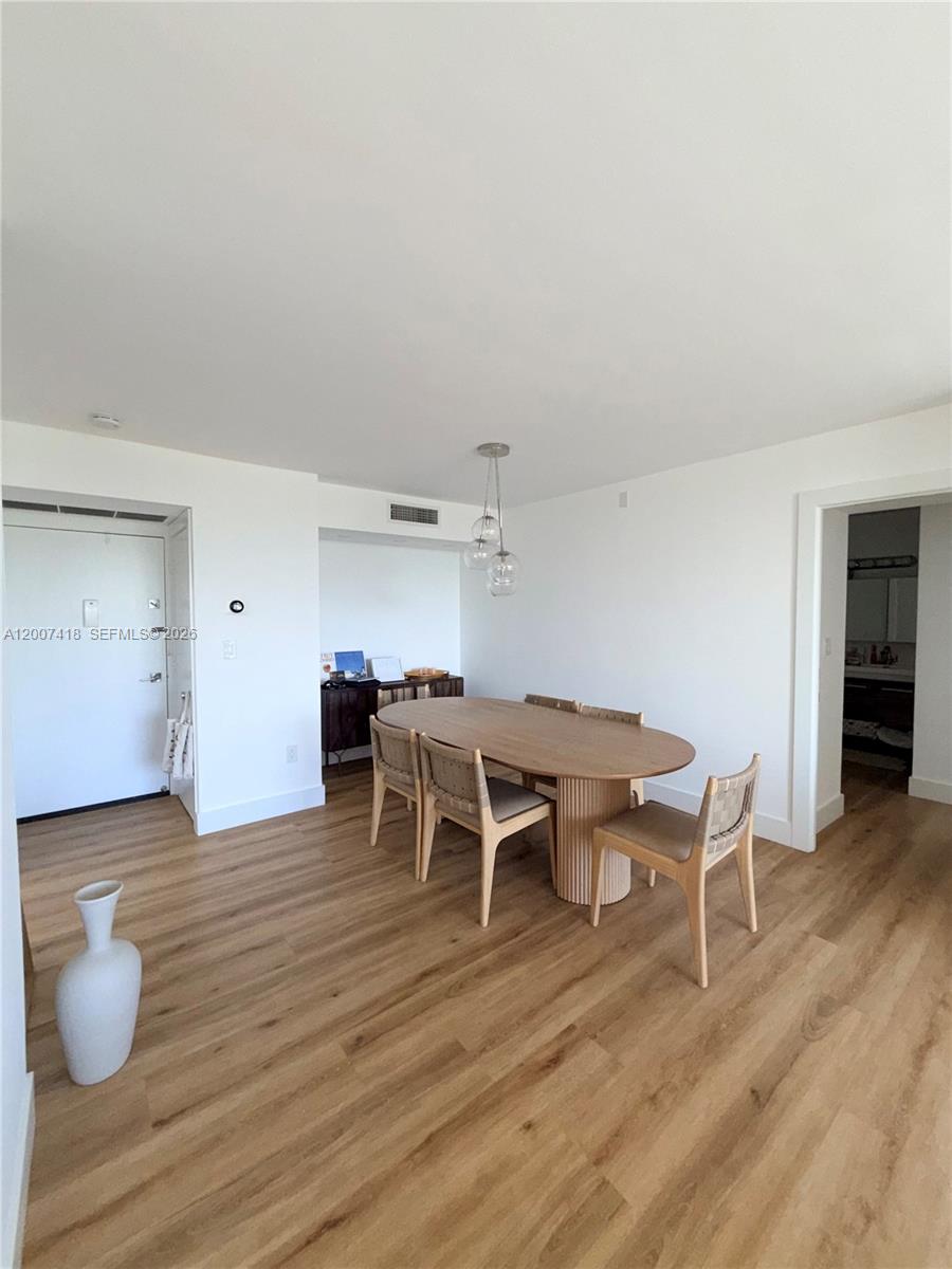 3701 N Country Club Dr #607, Aventura FL 33180