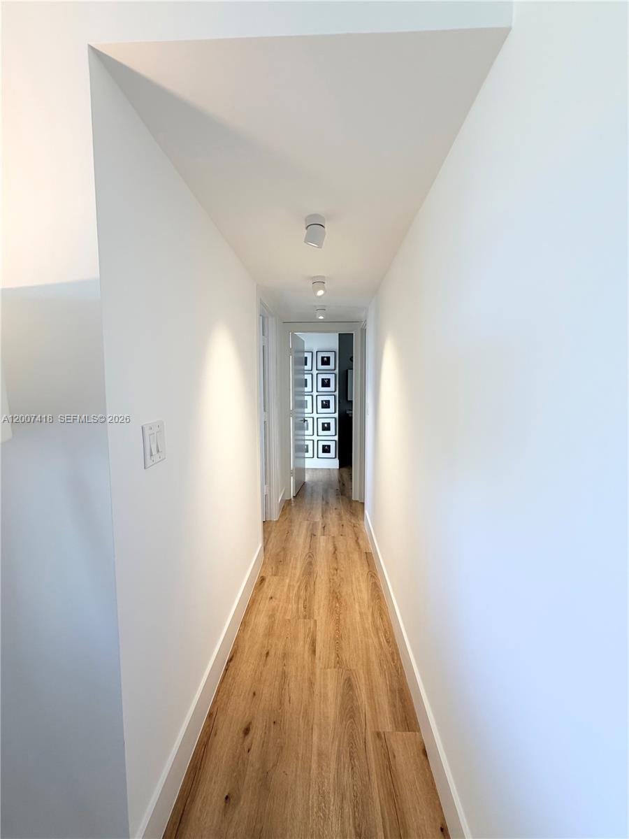 3701 N Country Club Dr #607, Aventura FL 33180