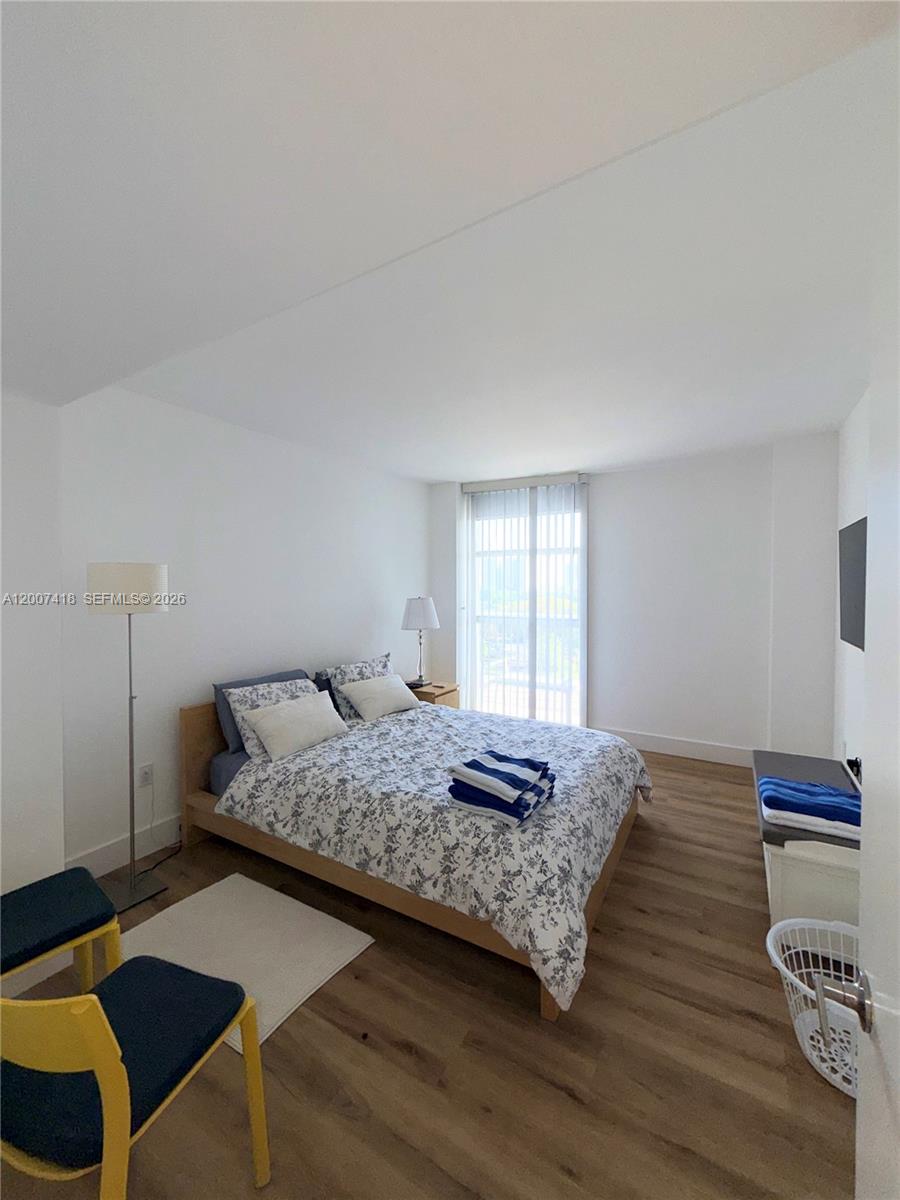 3701 N Country Club Dr #607, Aventura FL 33180