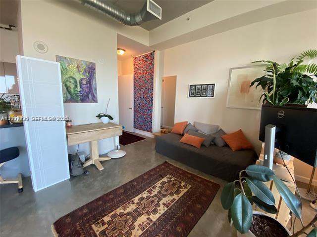10 SW South River Dr #909, Miami FL 33130
