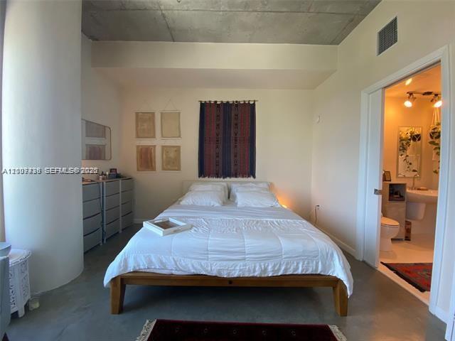 10 SW South River Dr #909, Miami FL 33130