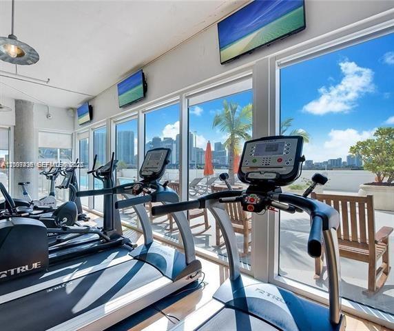 10 SW South River Dr #909, Miami FL 33130
