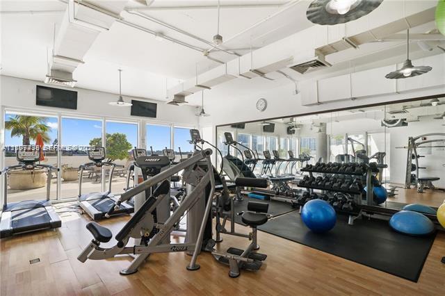 10 SW South River Dr #909, Miami FL 33130