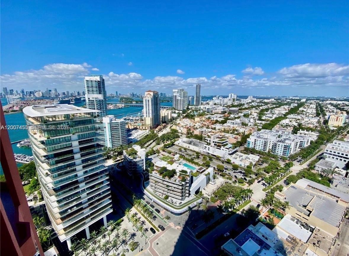 300 S Pointe Dr #3204, Miami Beach FL 33139