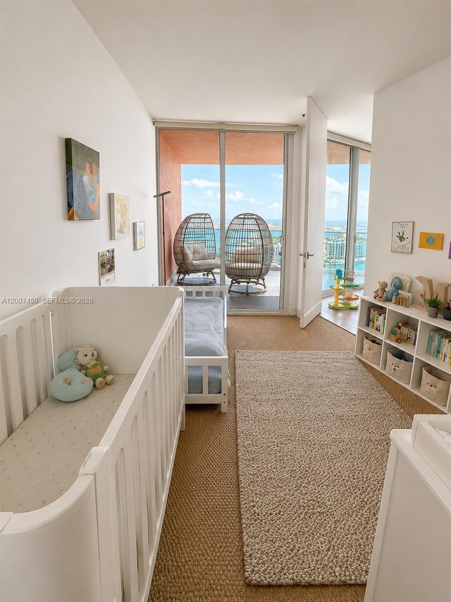 300 S Pointe Dr #3204, Miami Beach FL 33139